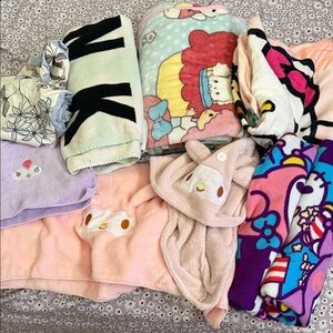 Hello kitty and friends Blankets and towel bundle
